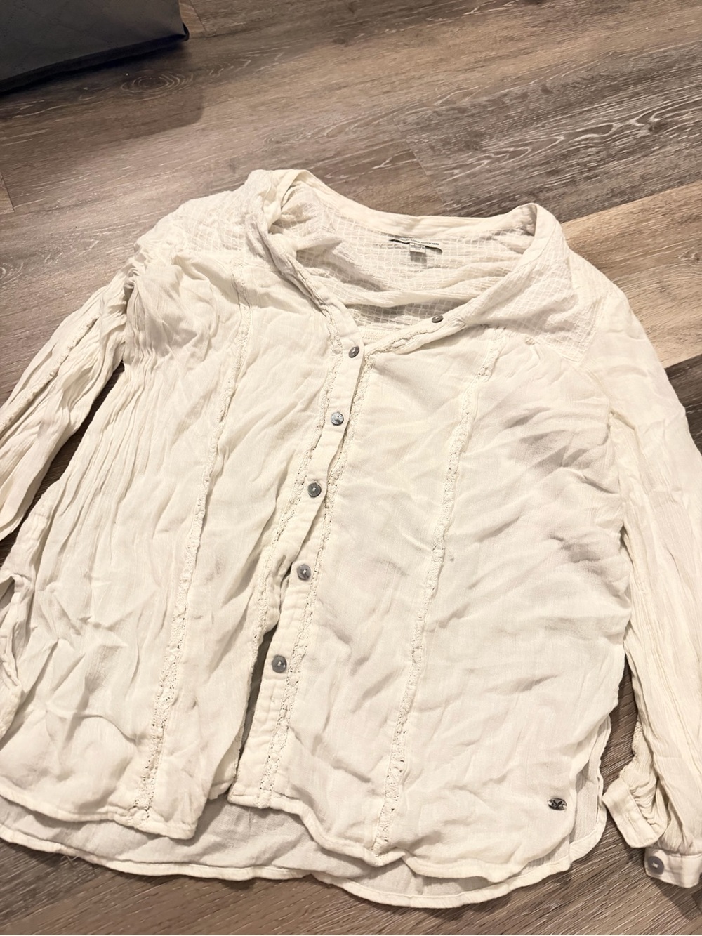 American Eagle Outfitters Cream Button-Front Blouse